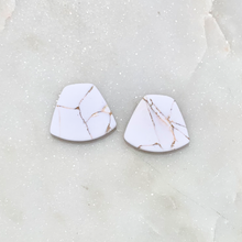 Load image into Gallery viewer, Fan Stud | White Marble
